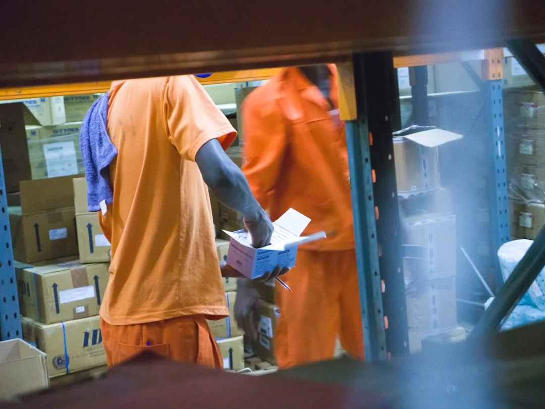 沈阳企业会议策划方案如何与活动执行手册有效衔接——懋隆商务的实践观察